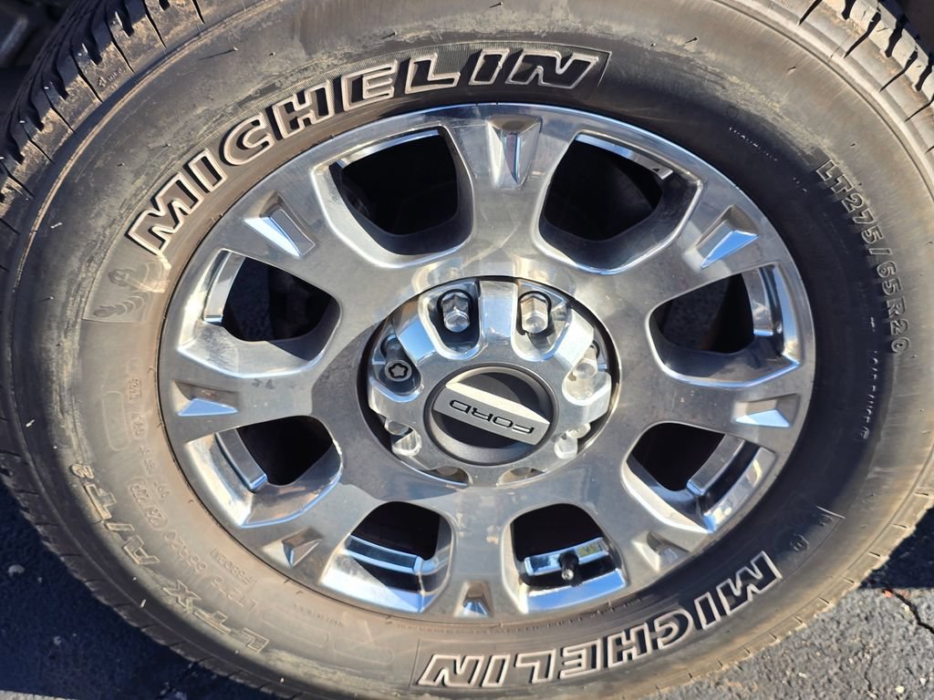 Used 2021 Ford F250 Lariat w/ Lariat Ultimate Package AWD/4WD image 9