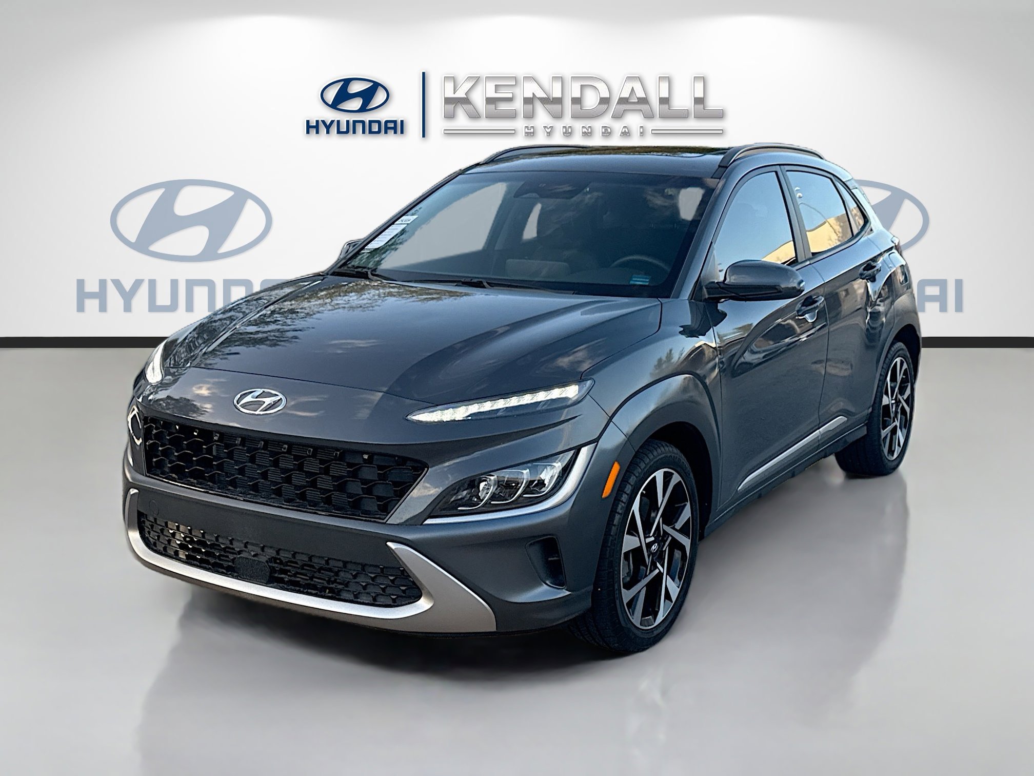Used 2023 Hyundai Kona Limited w/ Cargo Package AWD/4WD image 3
