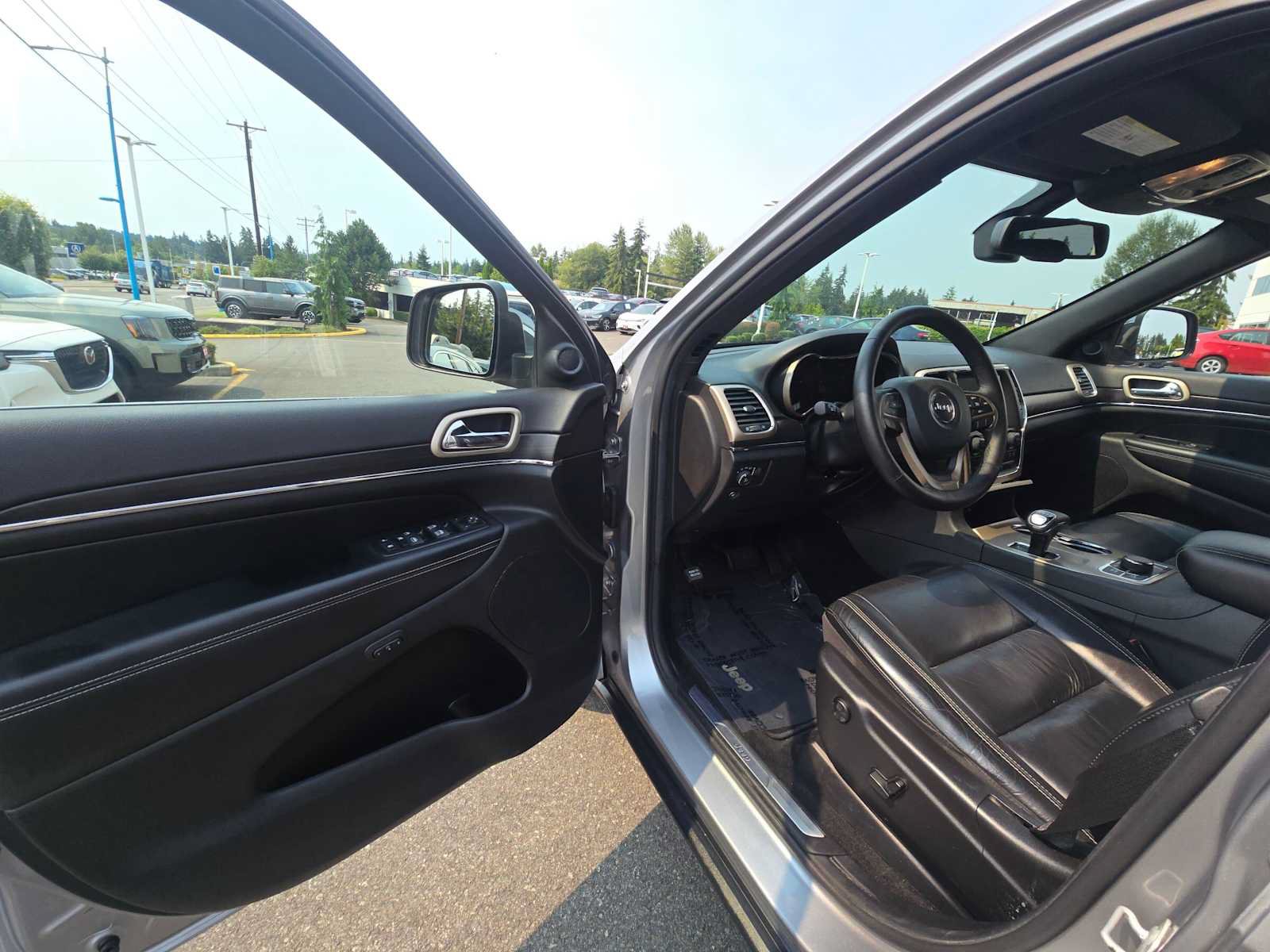 Used 2014 Jeep Grand Cherokee Limited AWD/4WD image 20