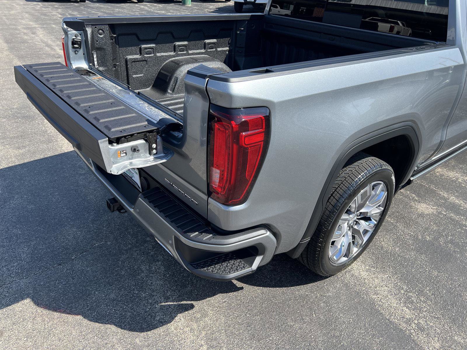 New 2026 GMC Sierra 1500 Denali w/ Denali Reserve Package image 47