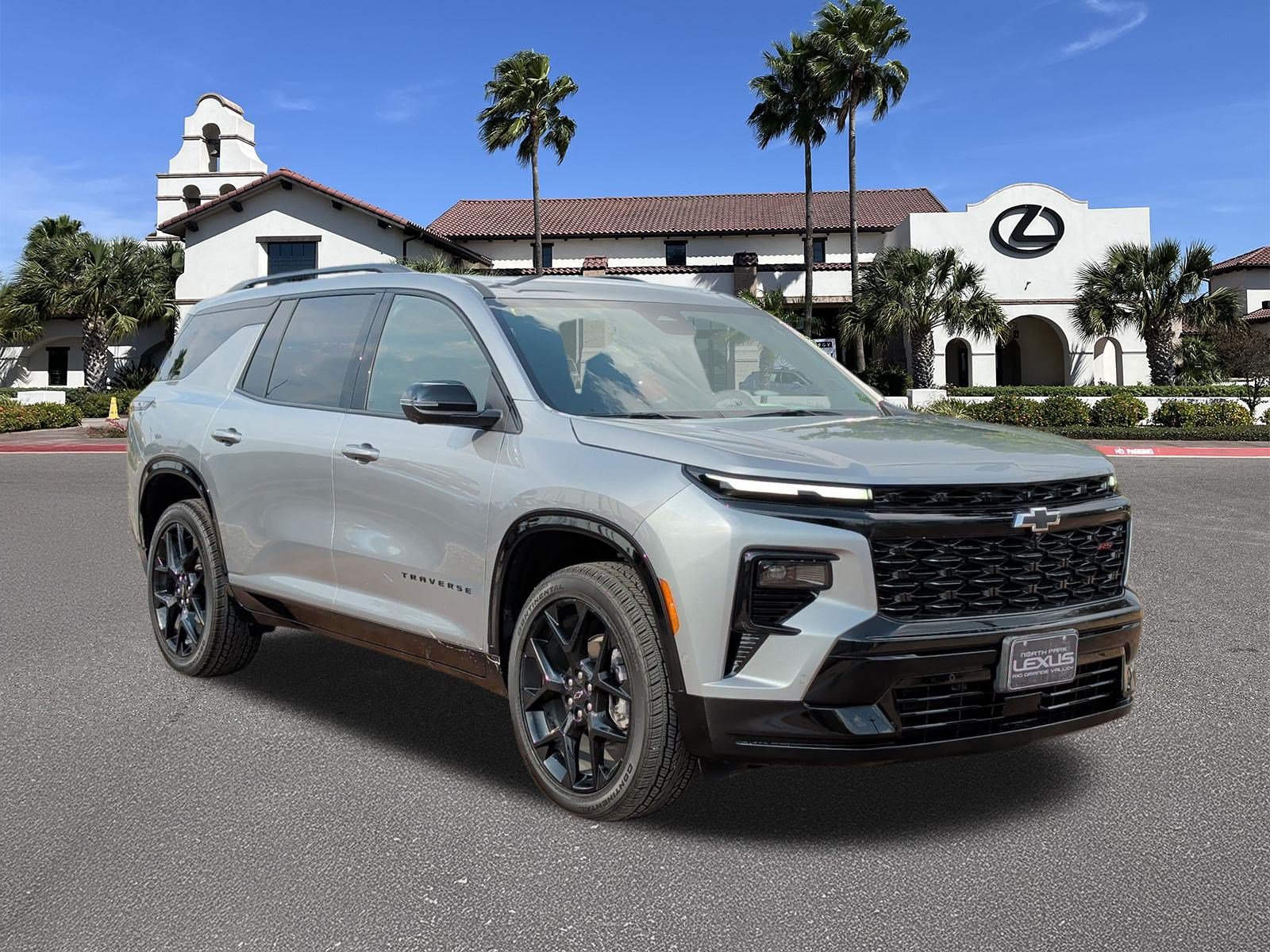 Used 2025 Chevrolet Traverse RS