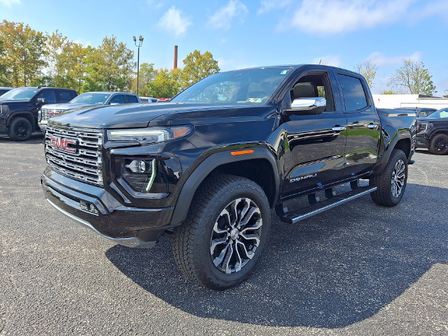 New 2026 GMC Canyon Denali AWD/4WD image 3