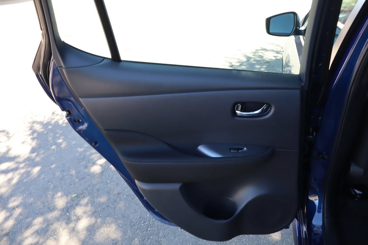 Used 2025 Nissan Leaf S FWD image 24