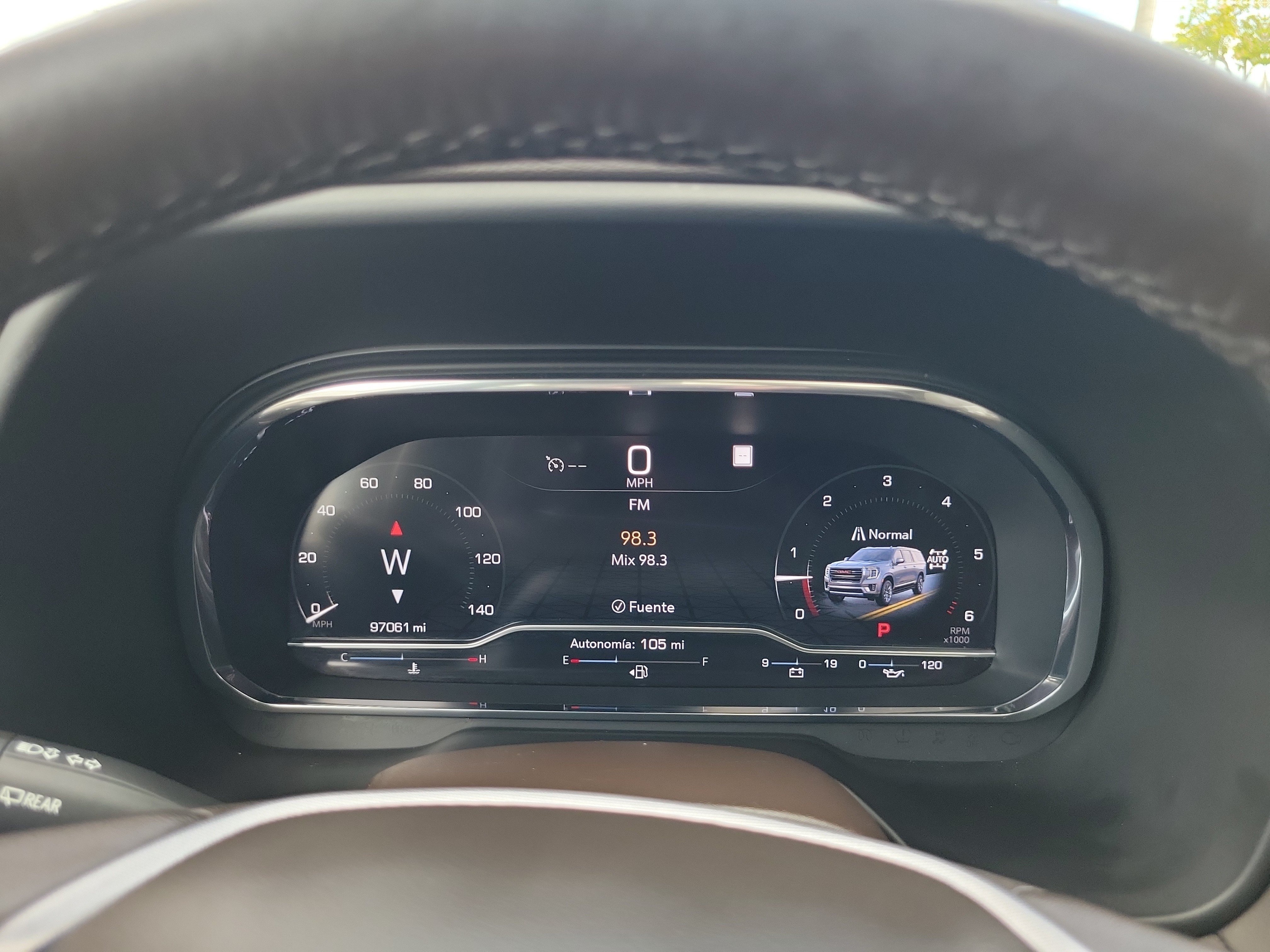 Used 2022 GMC Yukon SLT w/ SLT Premium Package AWD/4WD image 28