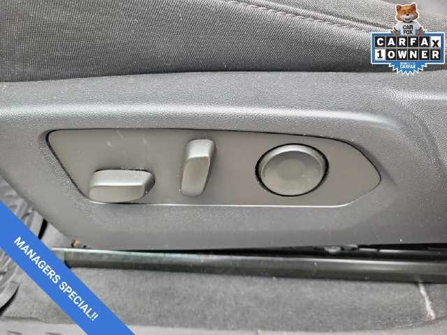 Used 2023 Chevrolet Colorado Trail Boss AWD/4WD image 21