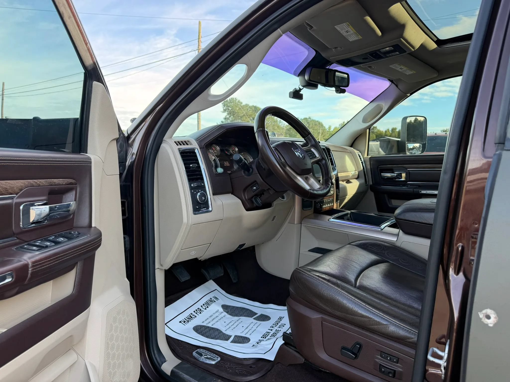 Used 2014 RAM 3500 Laramie Longhorn AWD/4WD image 14
