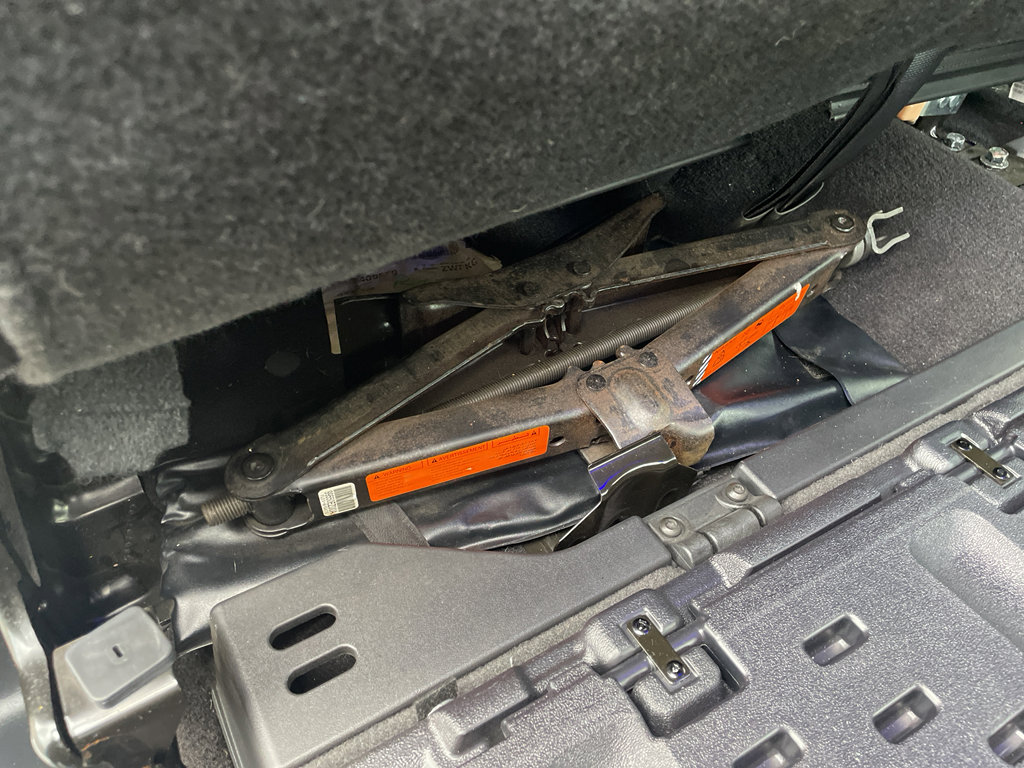 Used 2017 Nissan Titan SL image 55