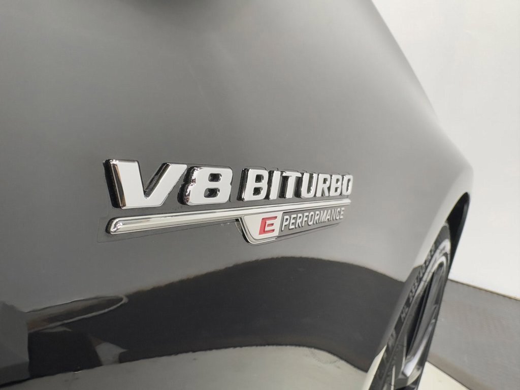 Used 2024 Mercedes-Benz S 63 AMG S w/ Carbon Fiber Exterior Package image 5