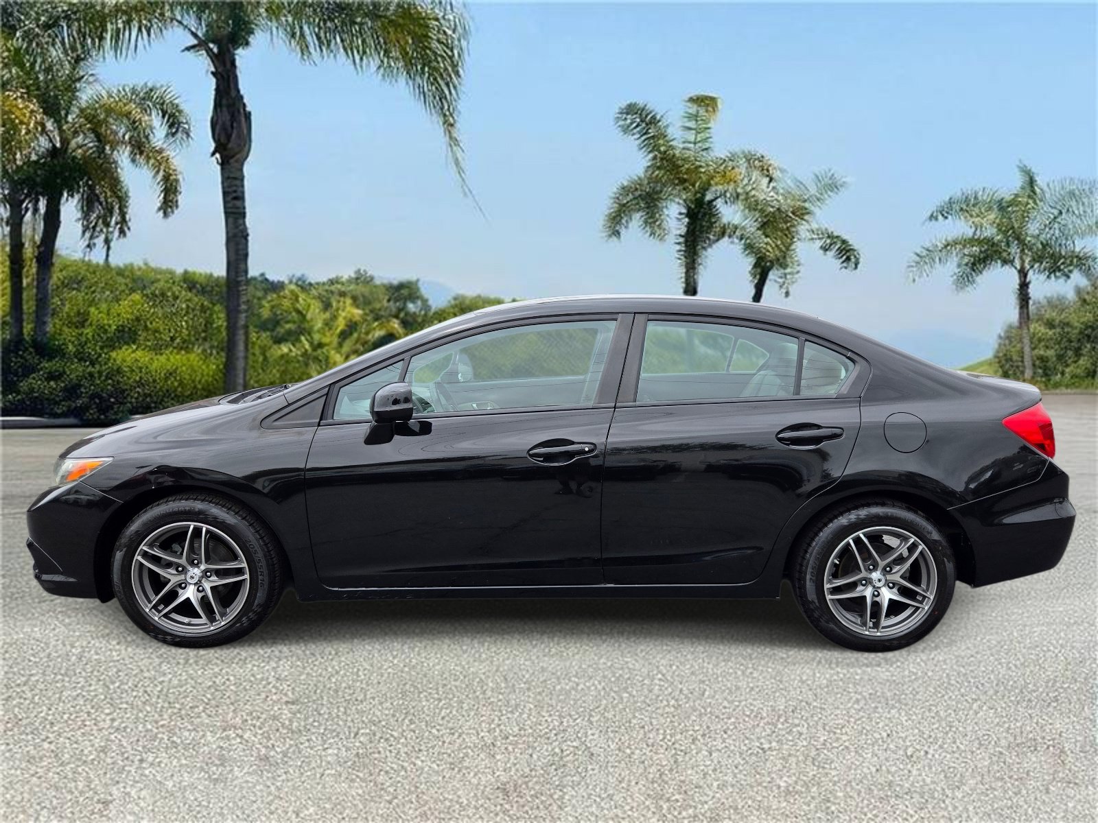 Used 2012 Honda Civic EX-L image 2