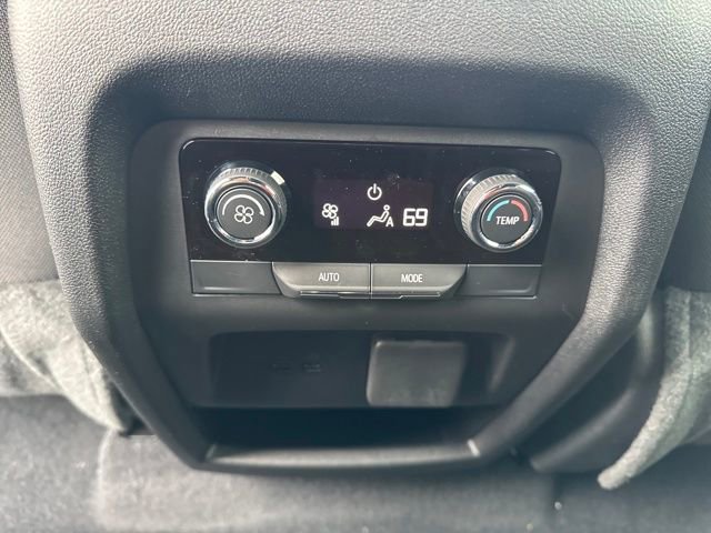 New 2026 Chevrolet Traverse LT image 30