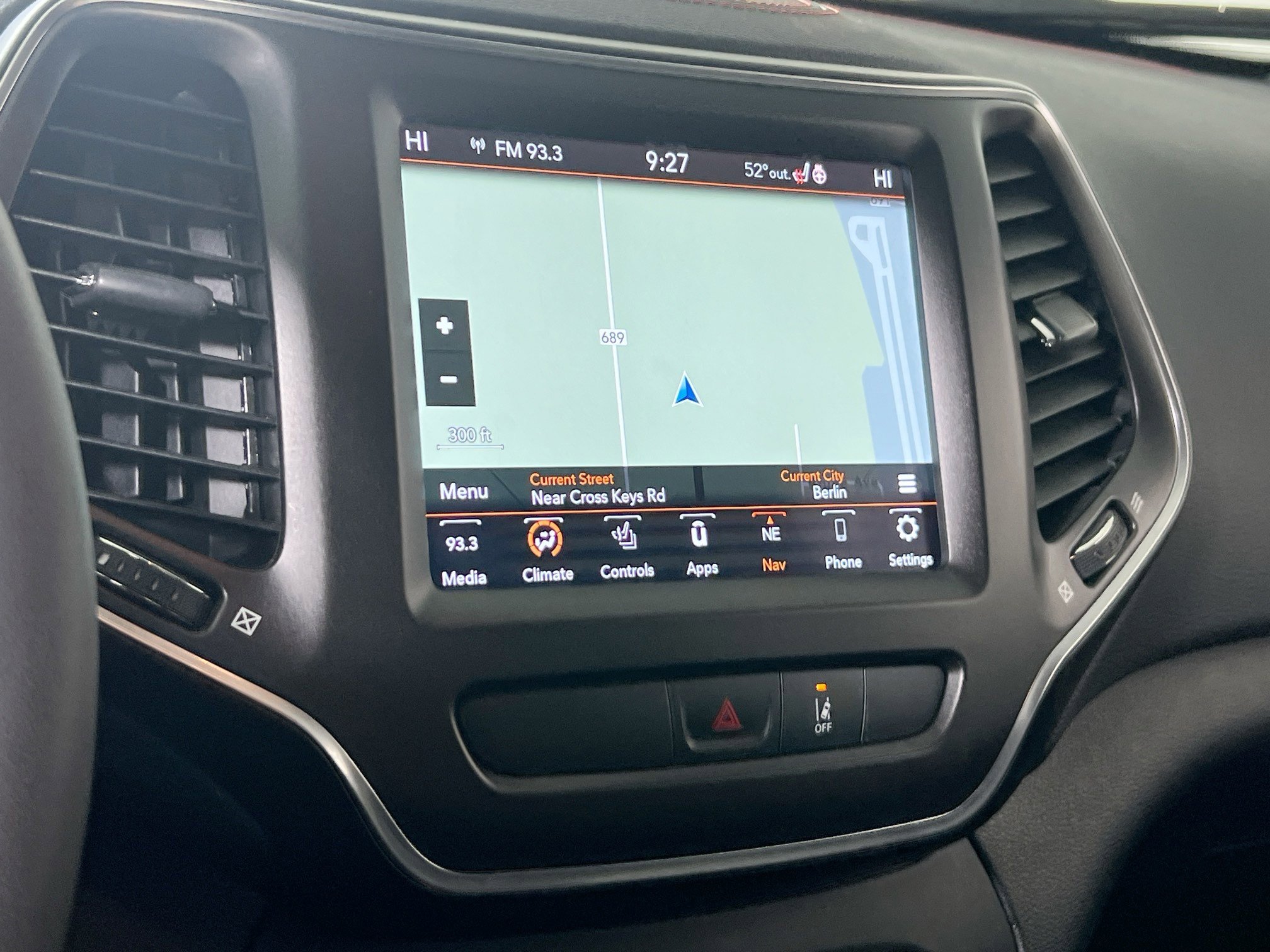 Used 2022 Jeep Cherokee Trailhawk w/ Sun, Sound & Nav Group AWD/4WD image 13