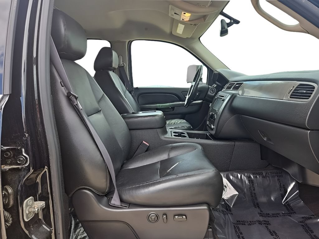 Used 2013 Chevrolet Silverado 2500 LTZ w/ LTZ Plus Package AWD/4WD image 20