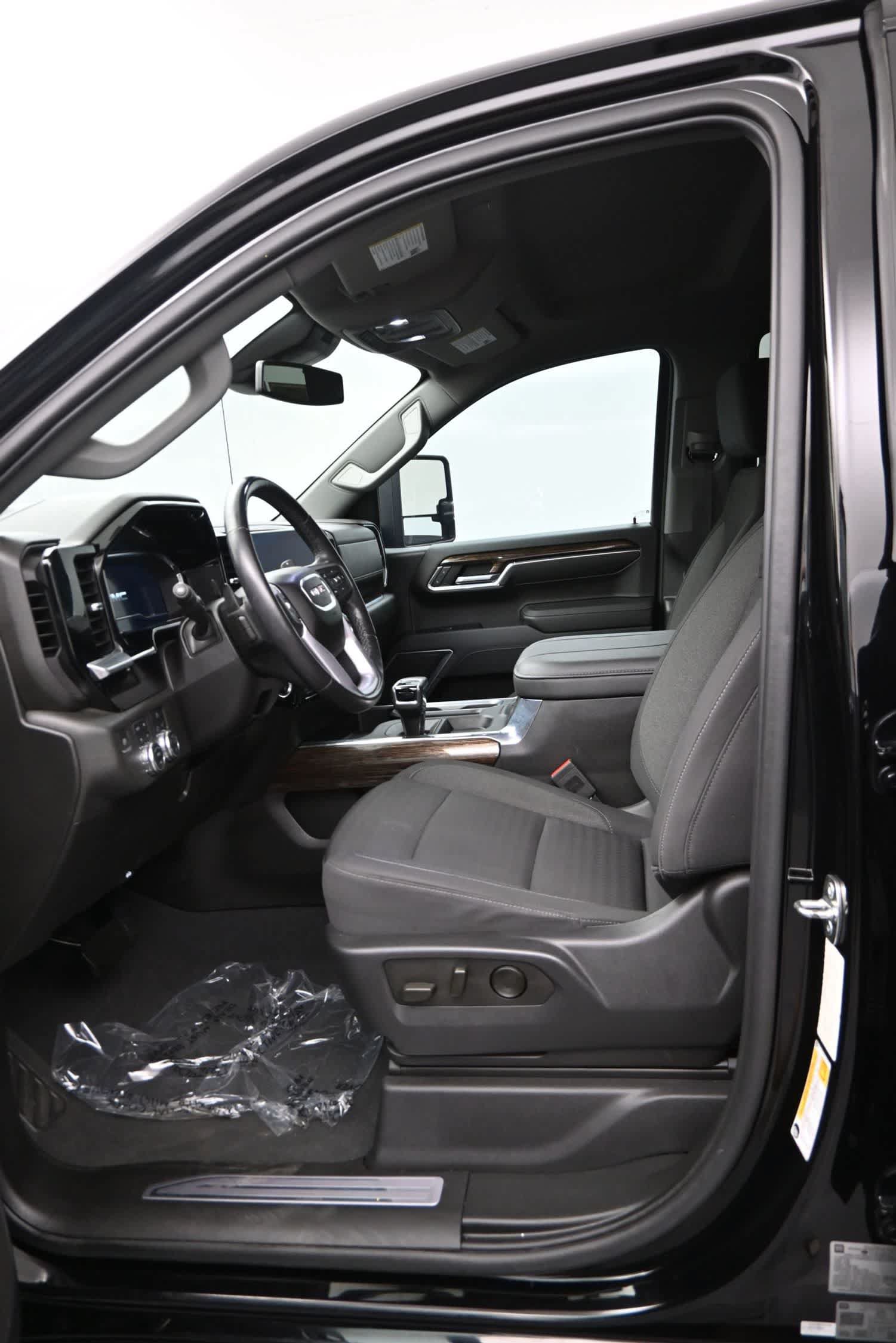Used 2023 GMC Sierra 1500 Elevation AWD/4WD image 11