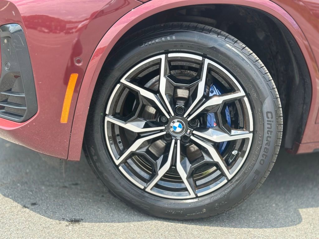 Certified 2023 BMW X4 M40i w/ Premium Package AWD/4WD image 2