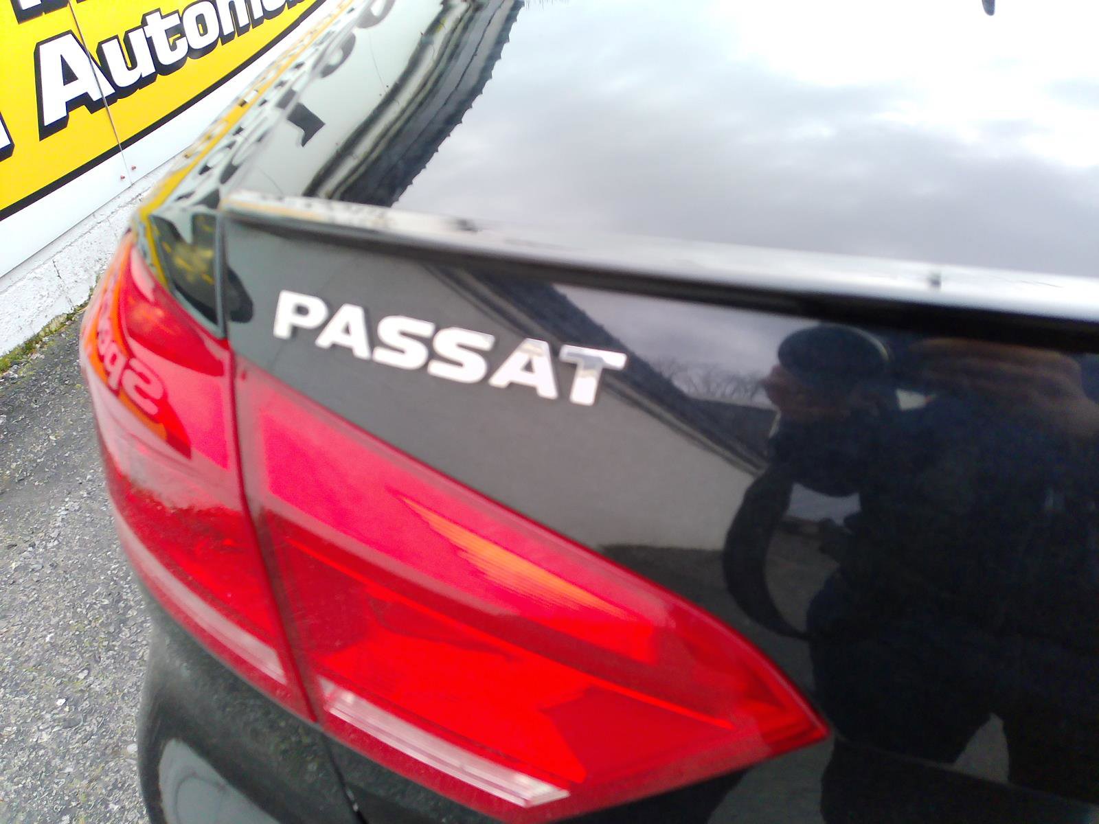 Used 2012 Volkswagen Passat 2.5 SE image 32