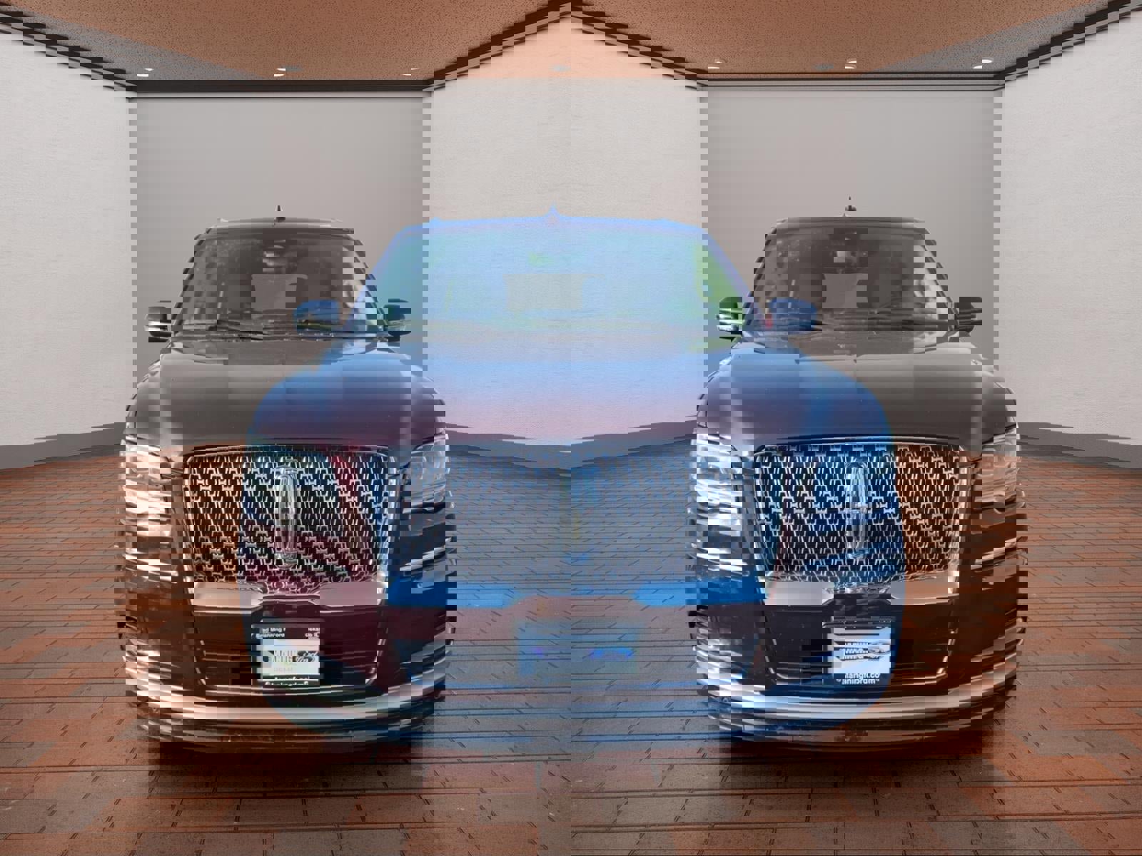 Used 2023 Lincoln Navigator Reserve image 3