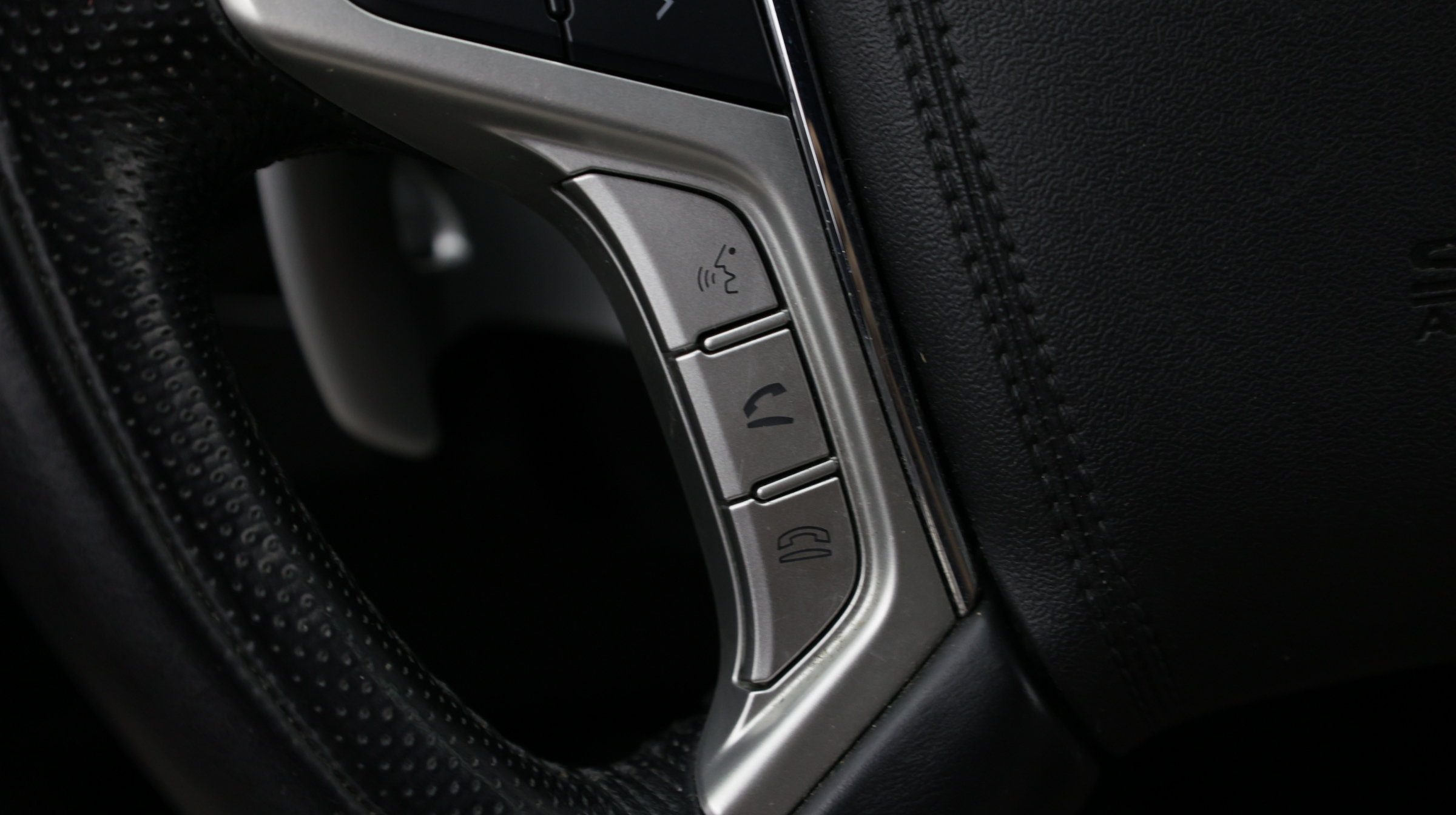 Used 2022 Mitsubishi Outlander LE AWD/4WD image 27