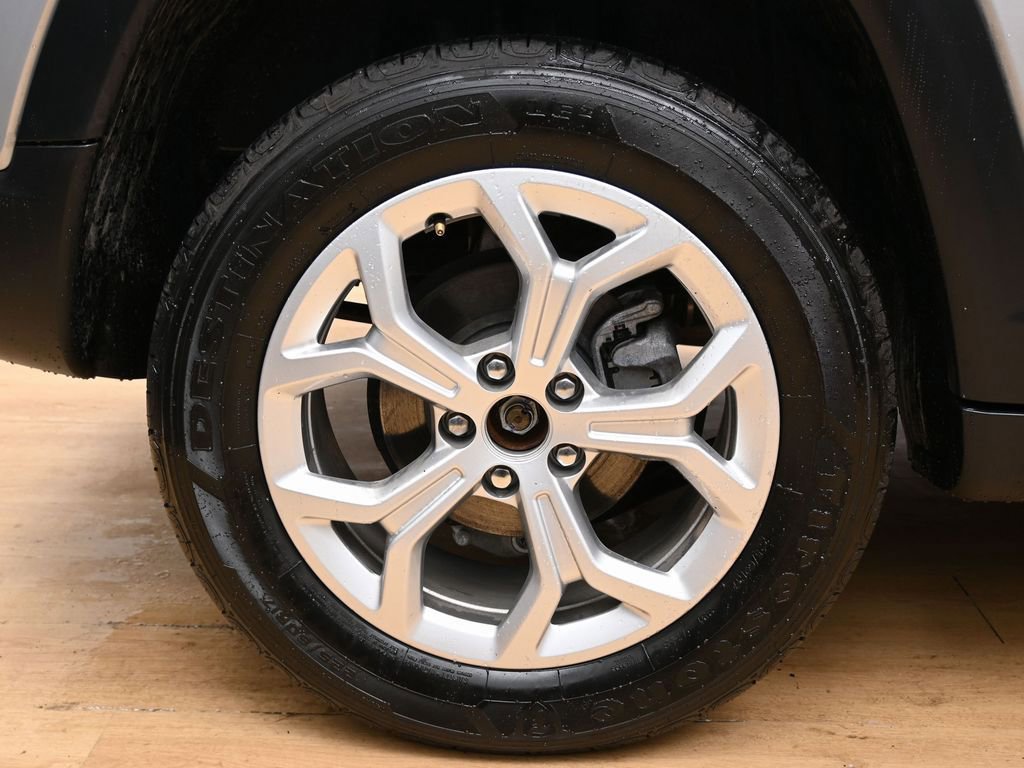 Used 2024 Jeep Compass Sport image 13