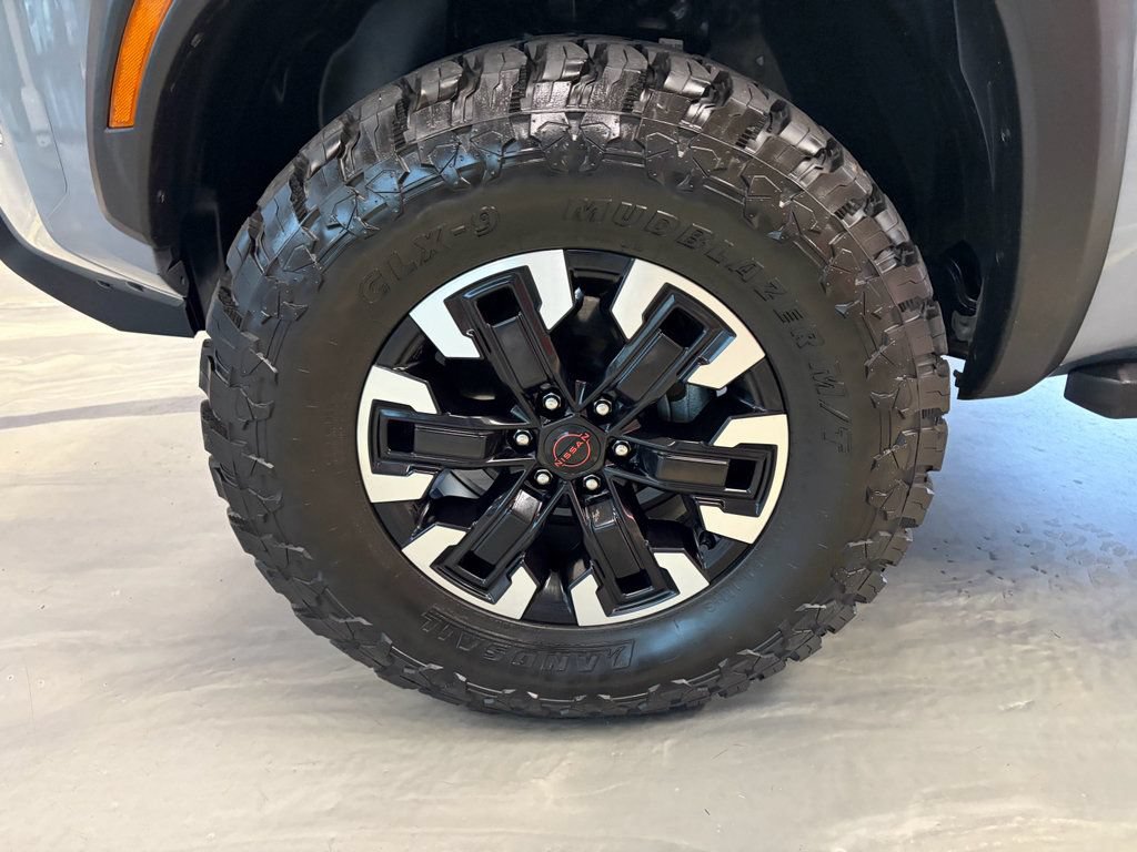 Used 2022 Nissan Frontier PRO-4X w/ Off-Road Protection Package AWD/4WD image 23