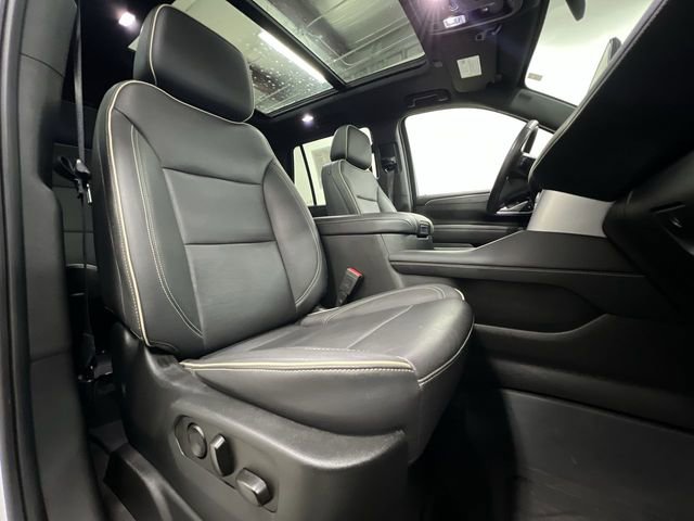 Certified 2022 GMC Yukon SLT w/ SLT Premium Package AWD/4WD image 29