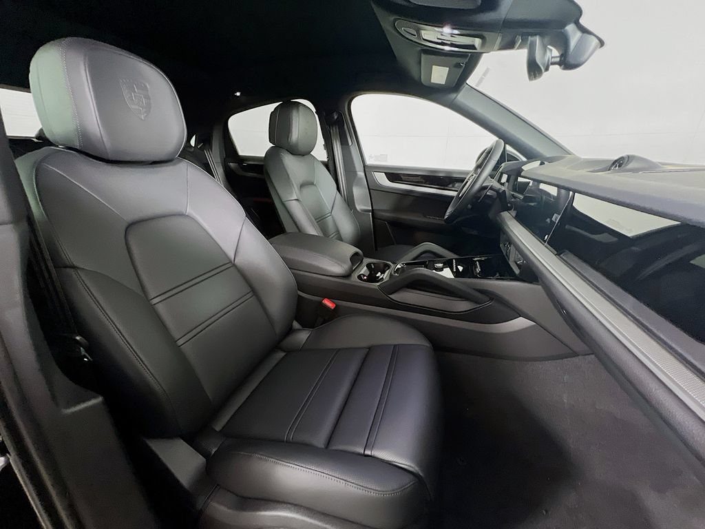 New 2026 Porsche Cayenne E-Hybrid Coupe AWD/4WD image 30