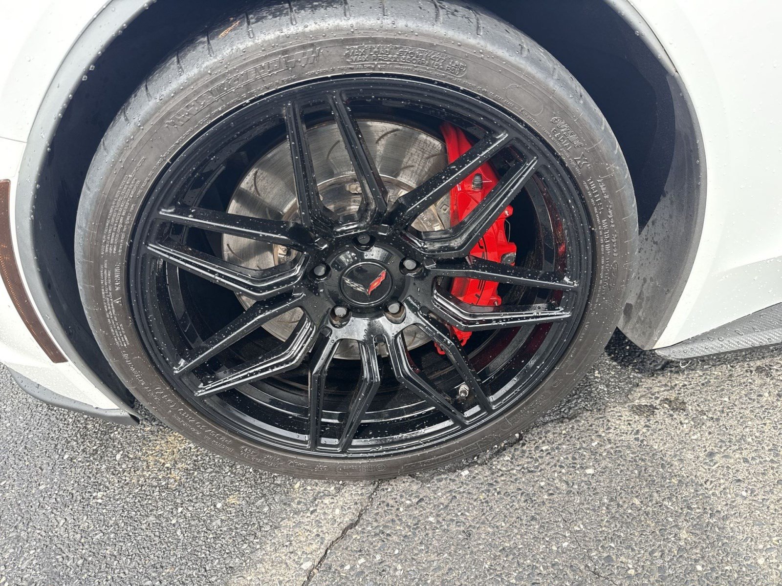 Used 2019 Chevrolet Corvette Z06 RWD image 12