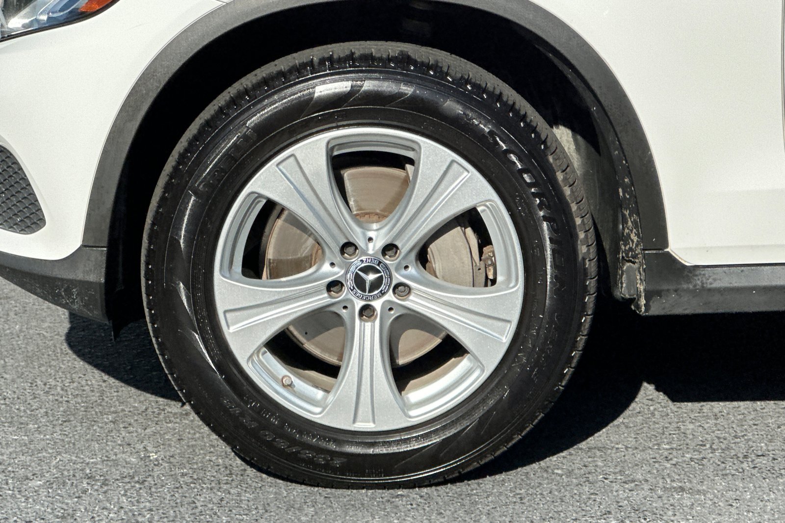 Used 2018 Mercedes-Benz GLC 300 4MATIC image 13