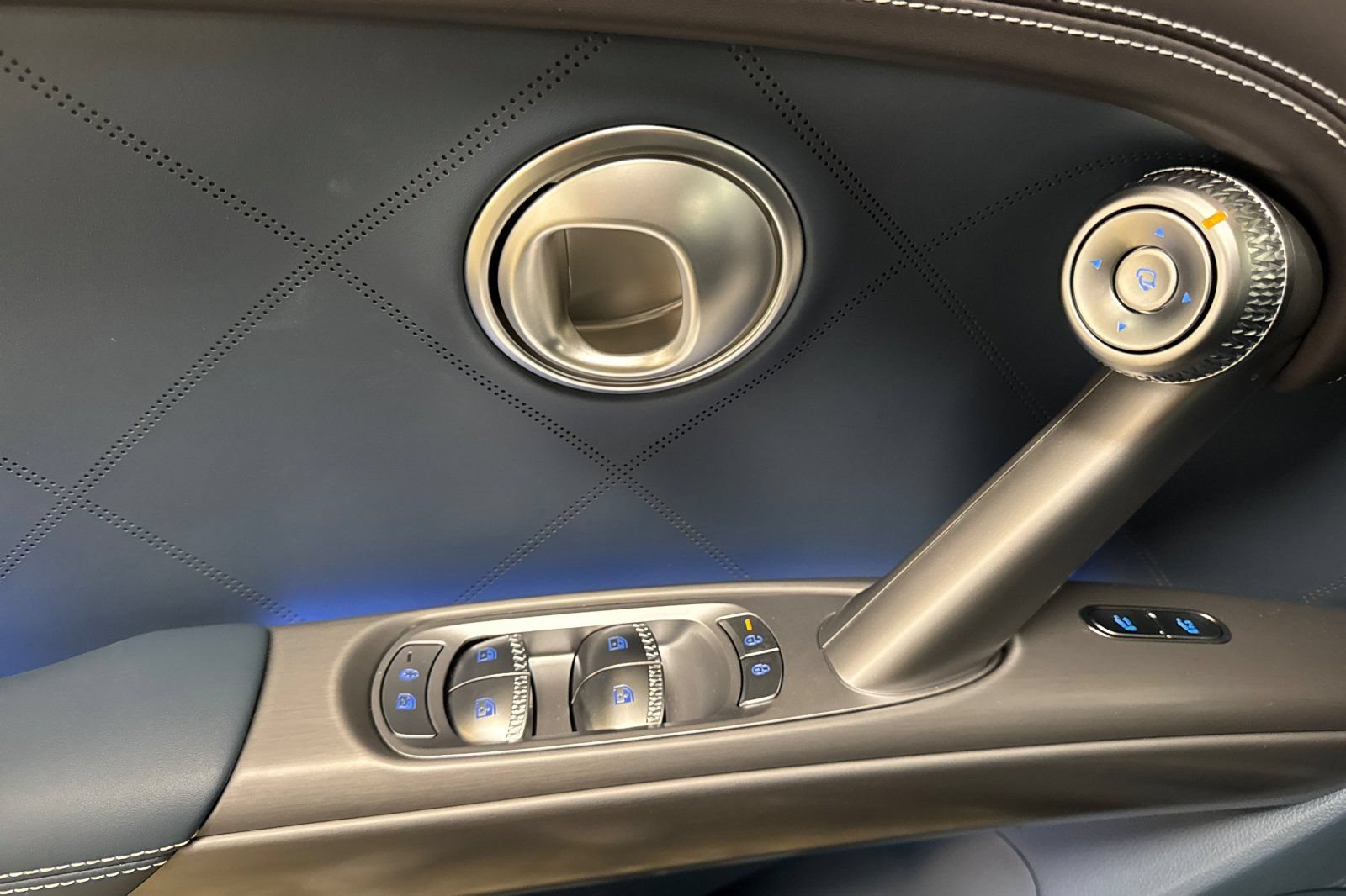 New 2026 Genesis GV60 Advance AWD/4WD image 11