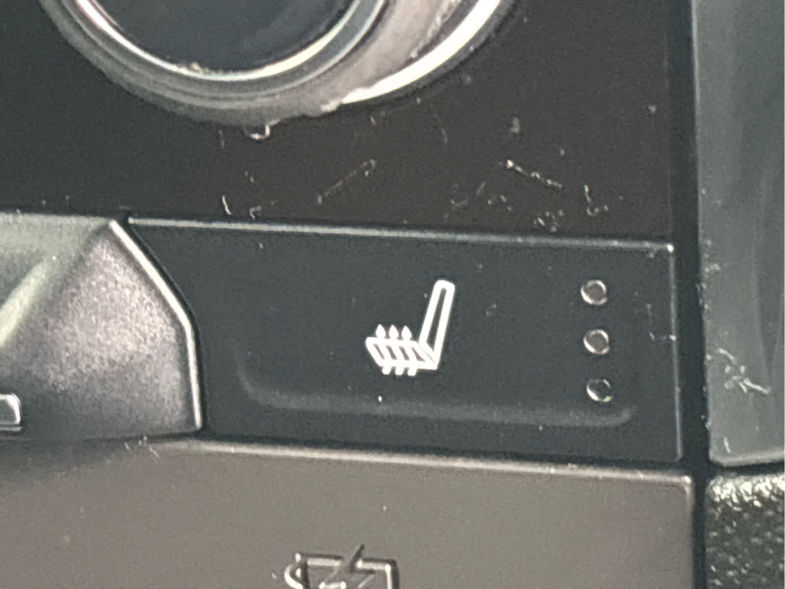 Certified 2023 Chevrolet Suburban Premier image 38