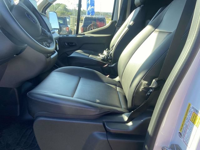 New 2026 Ford Transit 250 148 Medium Roof w/ Load Area Protection Package RWD image 10