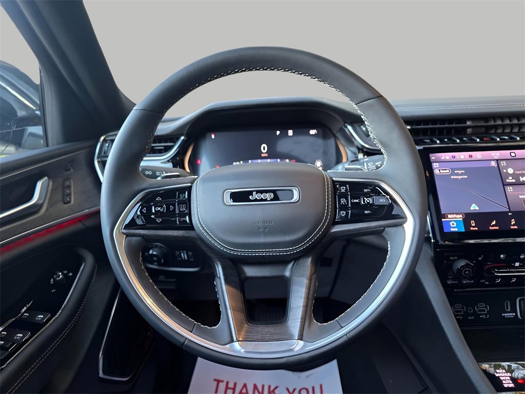 Used 2024 Jeep Grand Cherokee Overland w/ Luxury Tech Group IV image 25