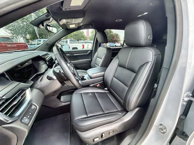 Used 2026 GMC Acadia Elevation w/ Elevation Premium Package FWD image 18
