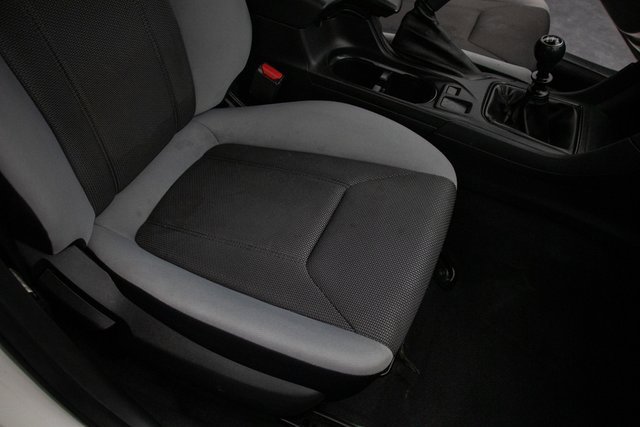 Used 2019 Subaru Crosstrek 2.0i image 17