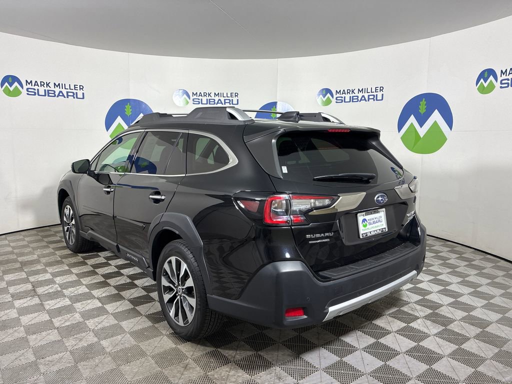 Used 2024 Subaru Outback Touring AWD/4WD image 4