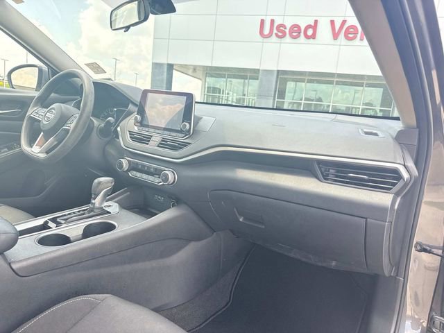 Used 2022 Nissan Altima 2.5 SV image 19