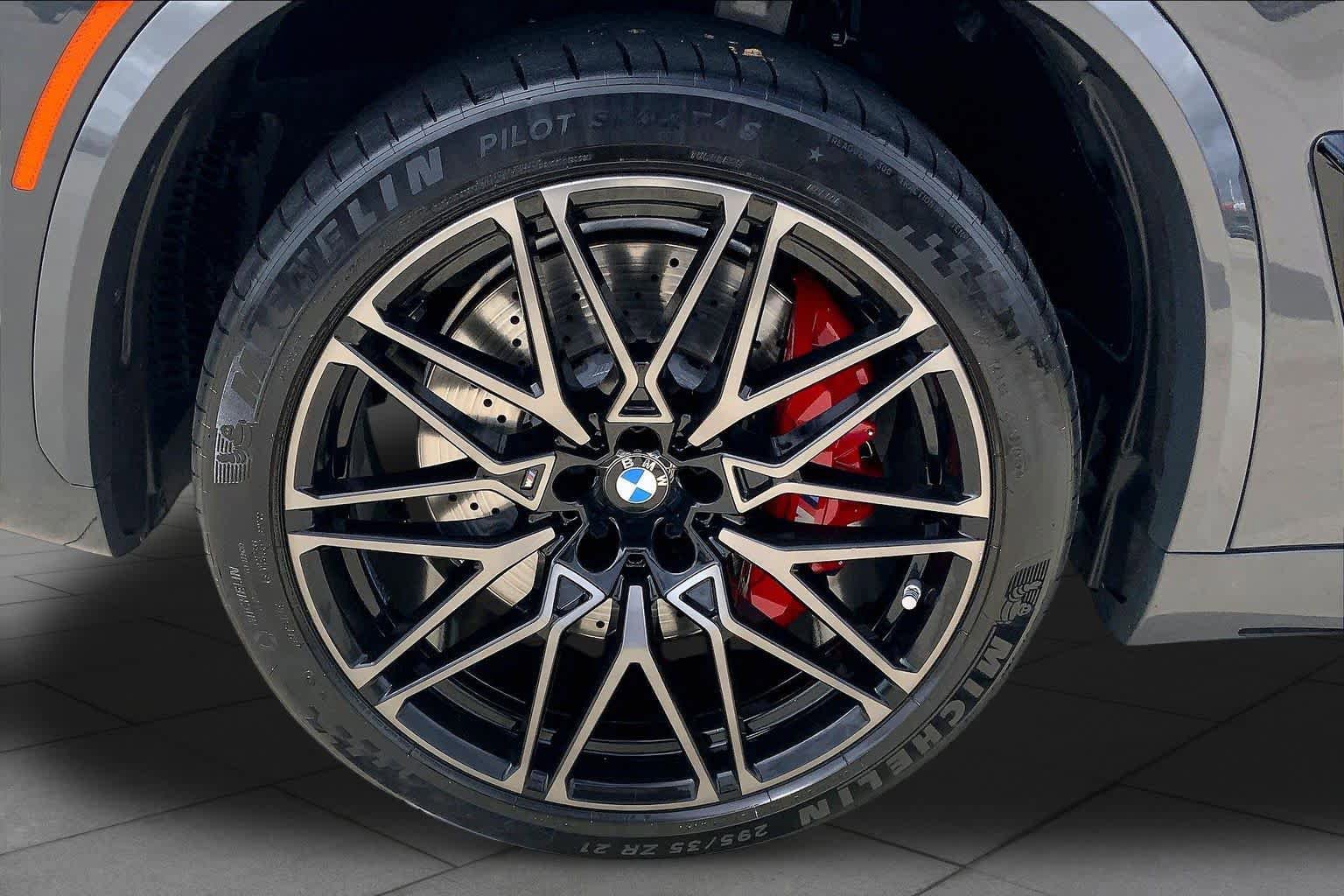 Used 2025 BMW X5 M Competition w/ Executive Package AWD/4WD image 19