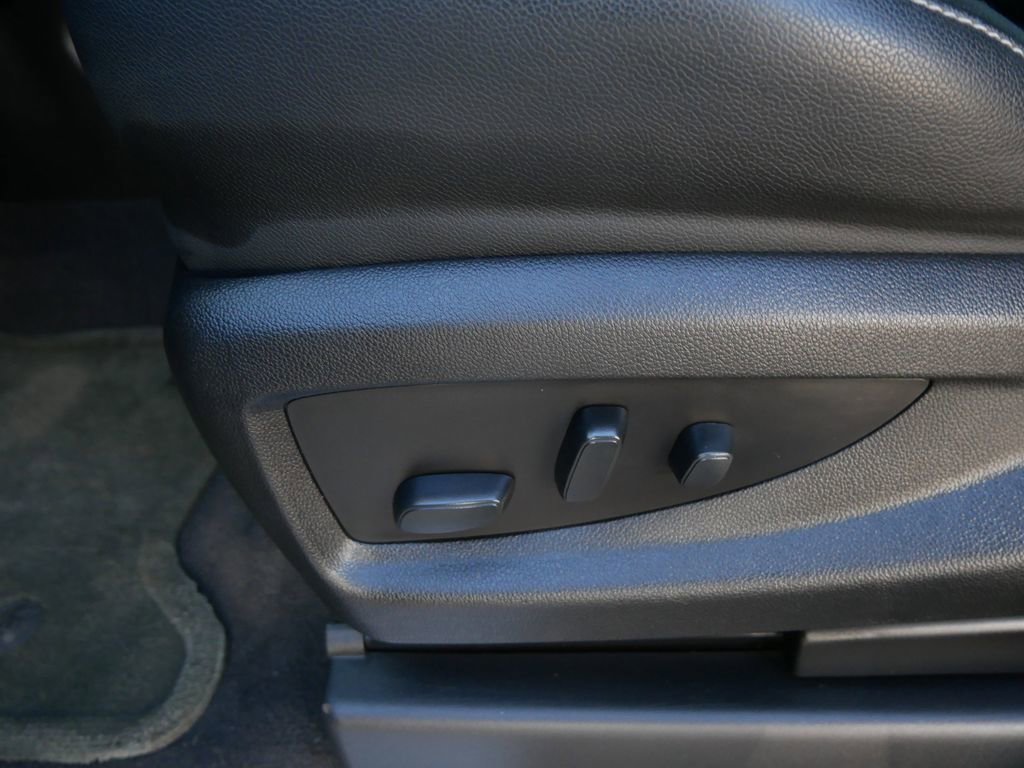 Used 2020 Chevrolet Tahoe Premier image 17