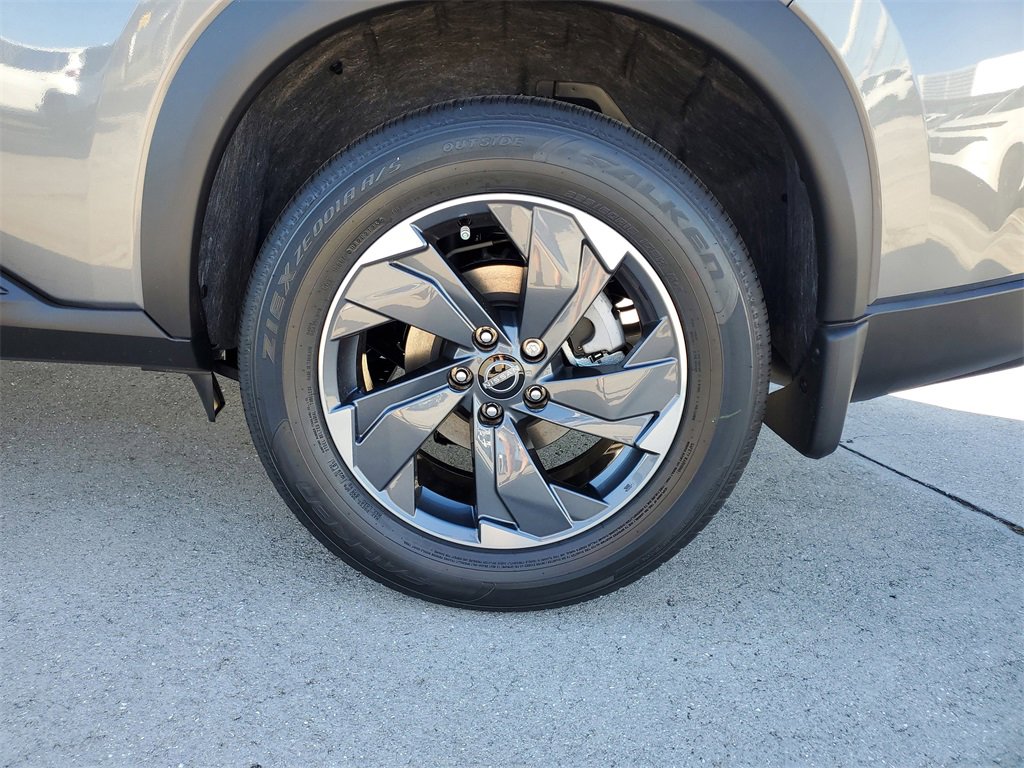 New 2026 Nissan Rogue SV image 5