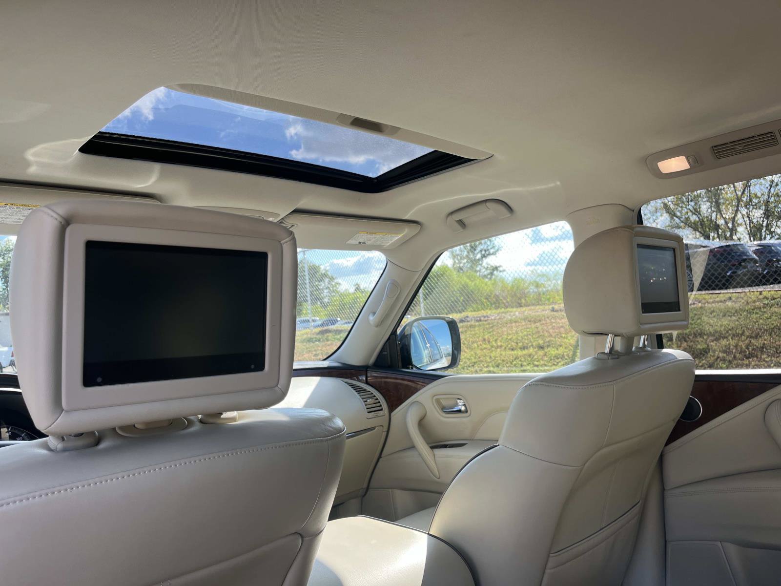 Used 2019 INFINITI QX80 Luxe w/ 22" Wheel Package AWD/4WD image 22