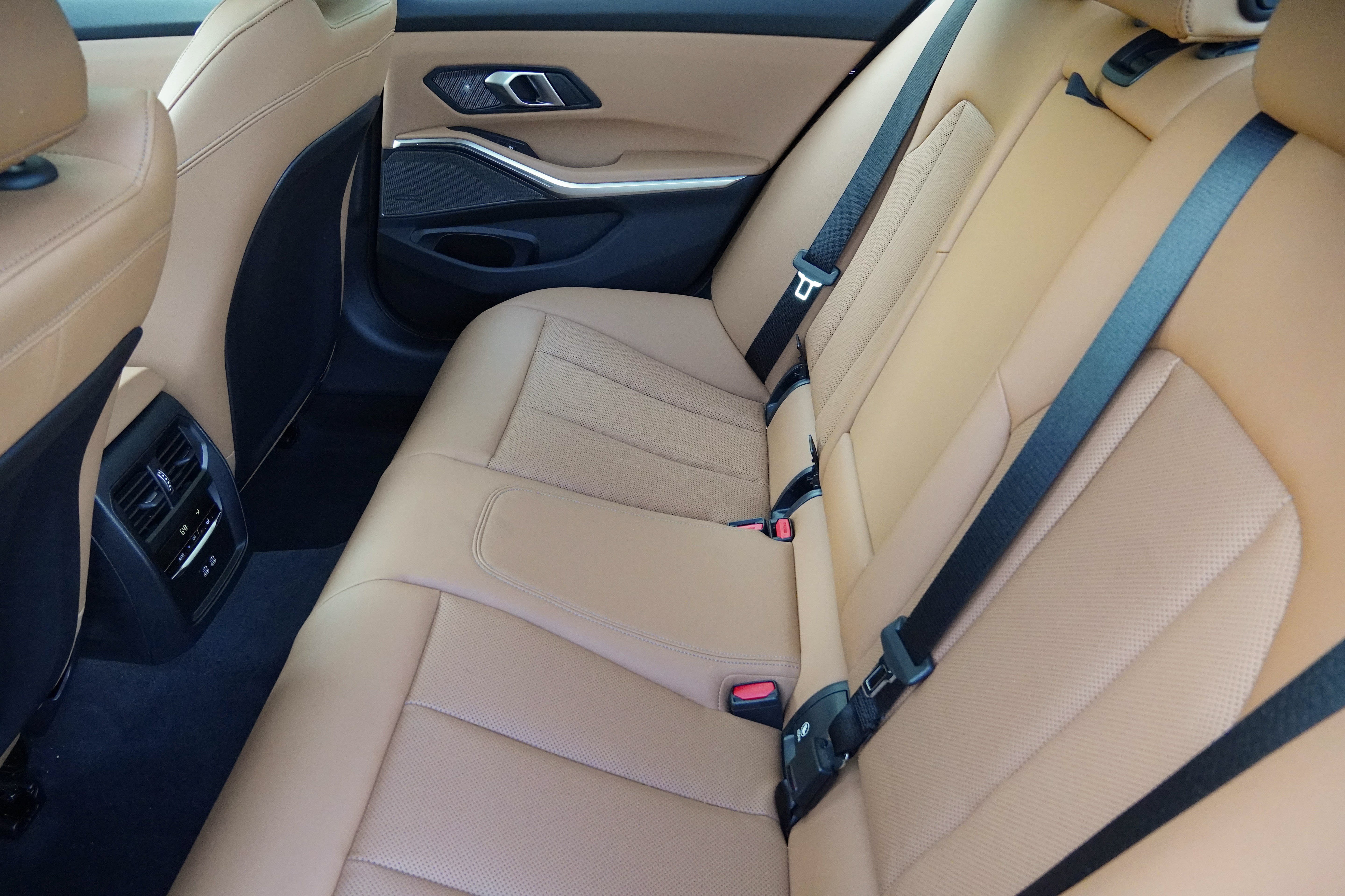 Certified 2025 BMW M340i xDrive AWD/4WD image 34