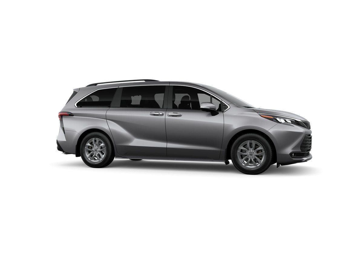 New 2026 Toyota Sienna XLE AWD/4WD image 13