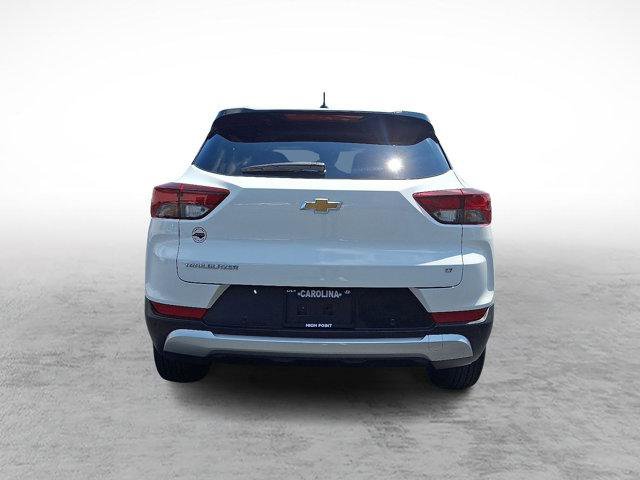 Used 2024 Chevrolet TrailBlazer LT w/ Driver Confidence Package image 9