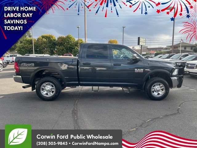 Used 2018 RAM 2500 Tradesman w/ Chrome Appearance Group AWD/4WD image 4