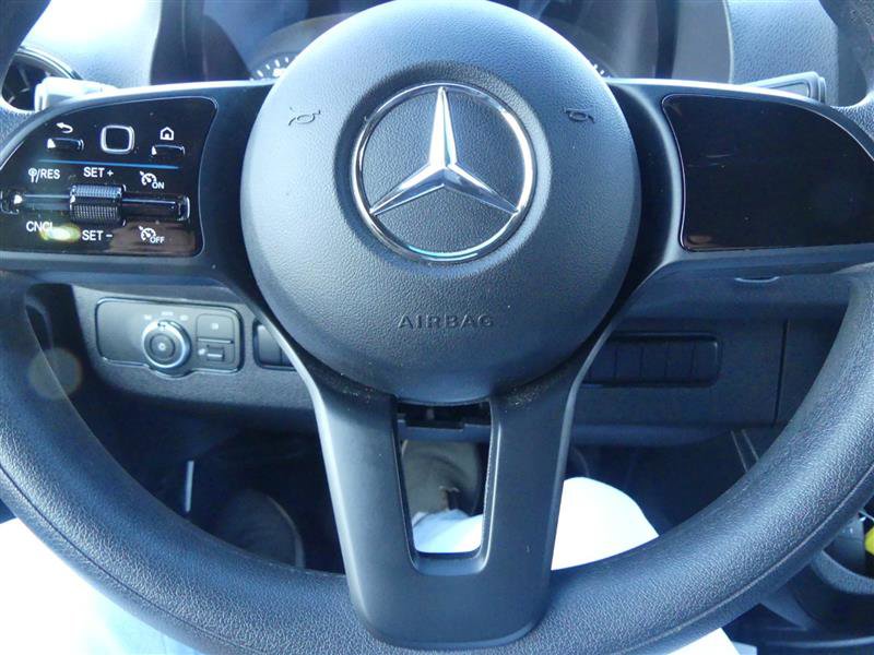 Used 2023 Mercedes-Benz Sprinter 1500 image 11