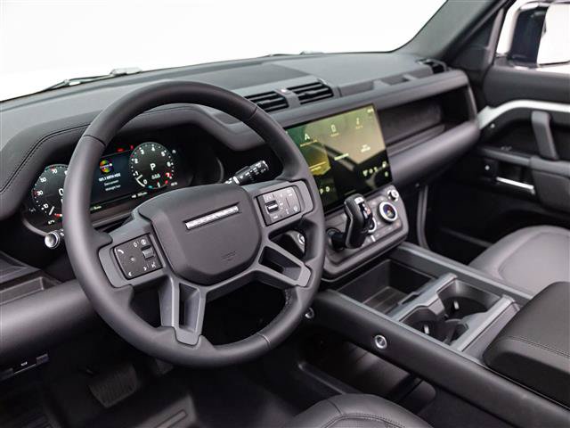 New 2026 Land Rover Defender 110 X-Dynamic SE AWD/4WD image 17