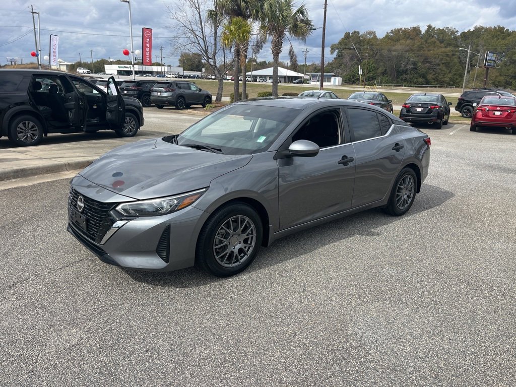 Used 2024 Nissan Sentra S image 3