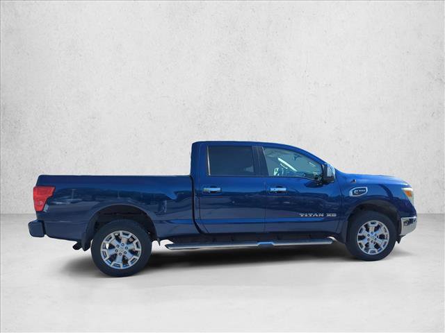 Used 2016 Nissan Titan SL image 4