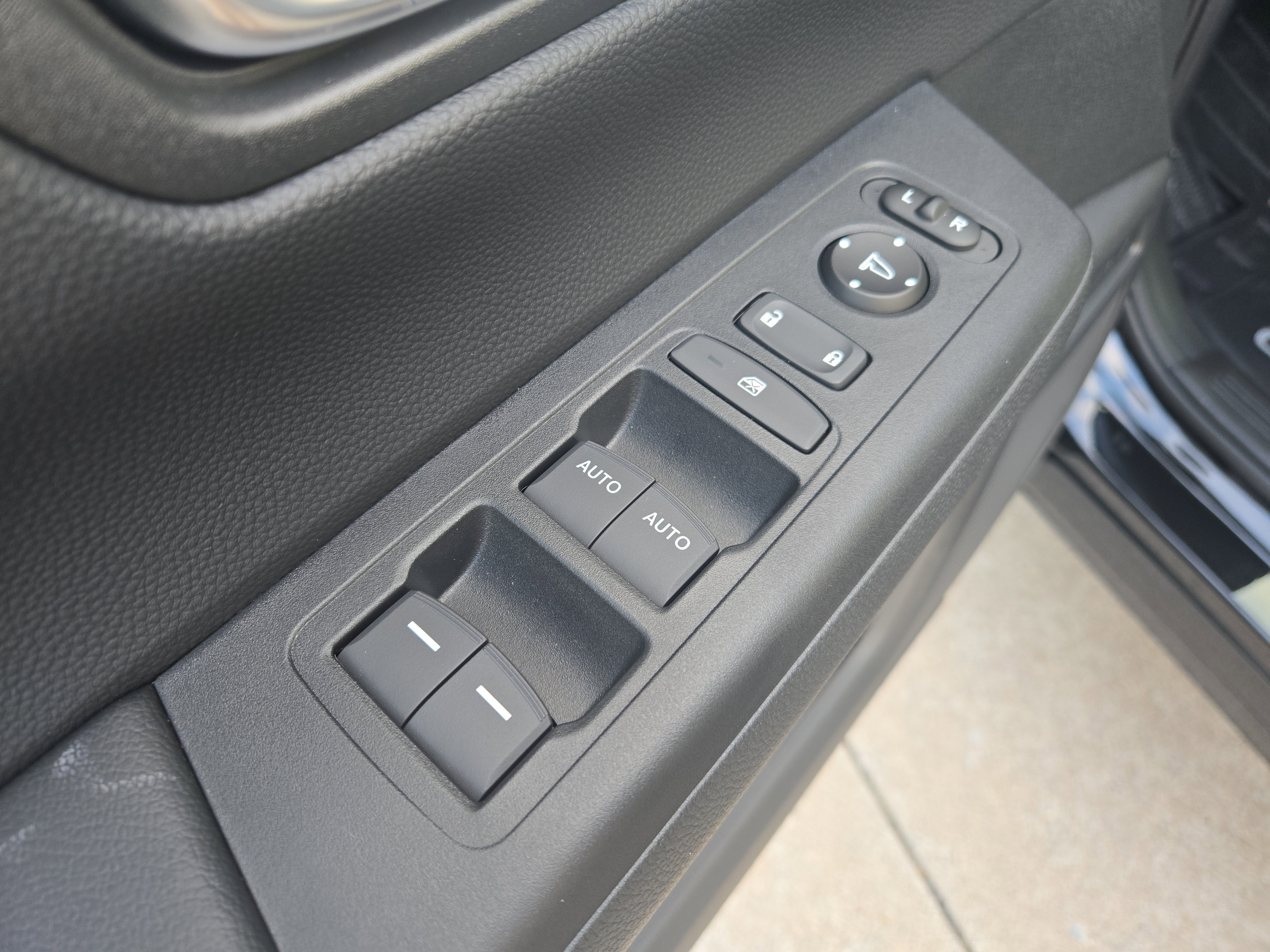 New 2027 Honda CR-V EX image 14