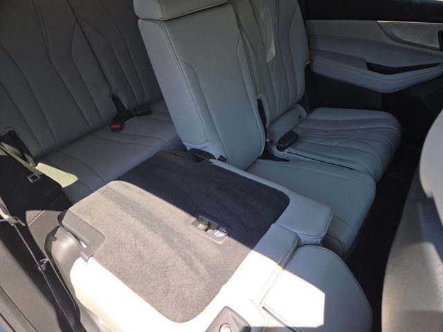 Used 2026 Acura MDX SH-AWD w/ Advance Package image 6