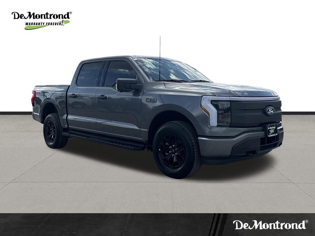 New 2025 Ford F150 Lightning XLT image 3